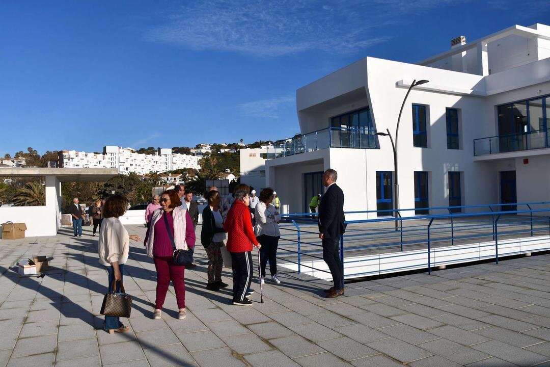 Nuevo edificio multiusos en Torreguadiaro