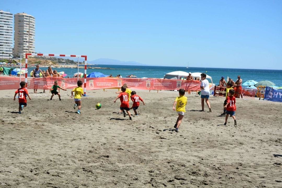 Futbol Playa Torreguadiaro