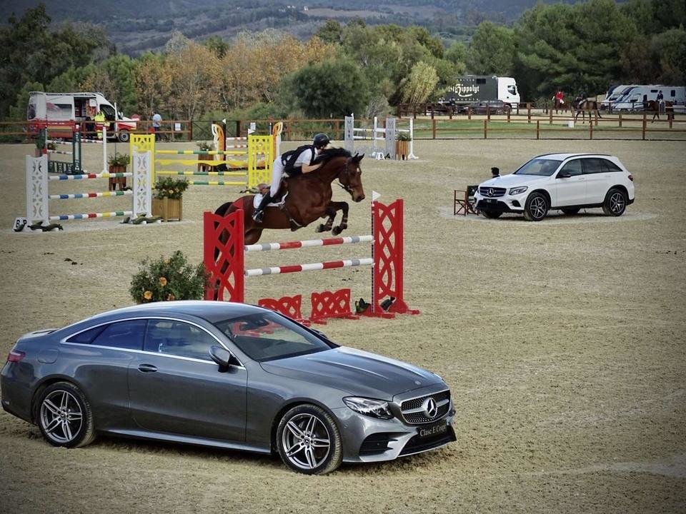 Concurso de saltos en el Santa María Equestrian Club 