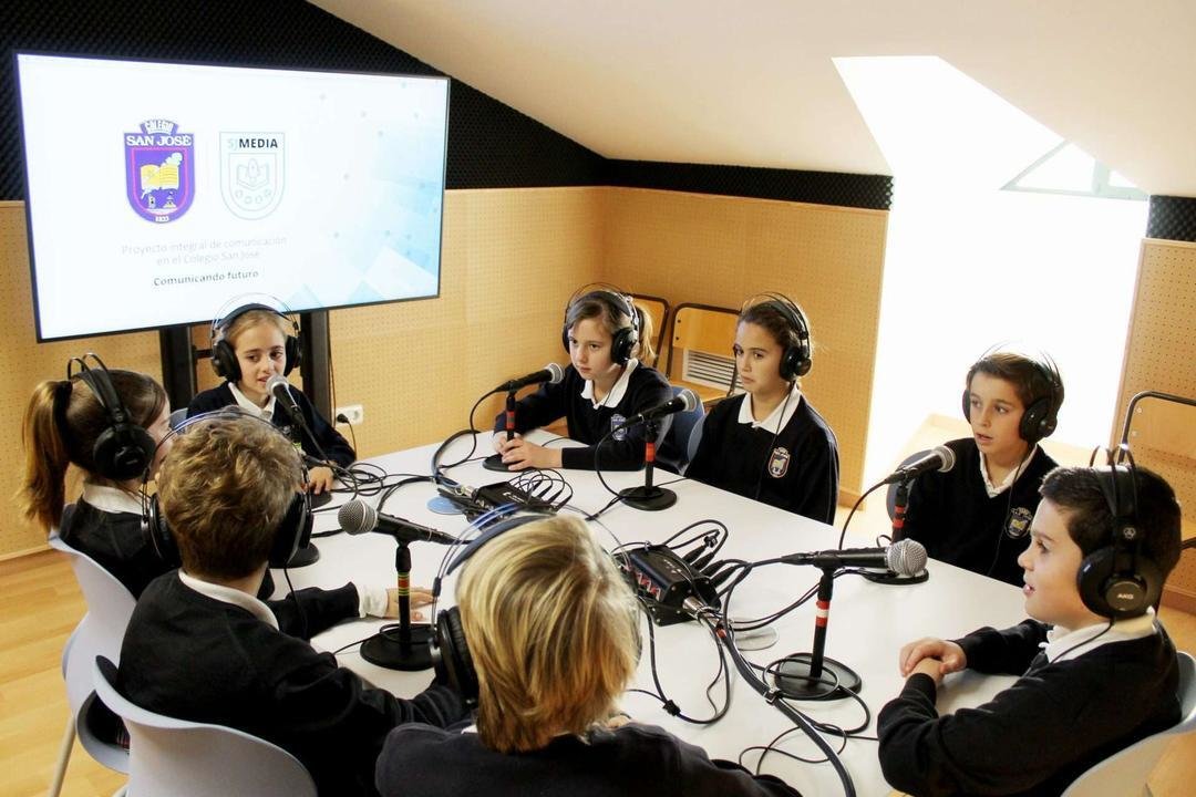 Colegio San Jose - radio