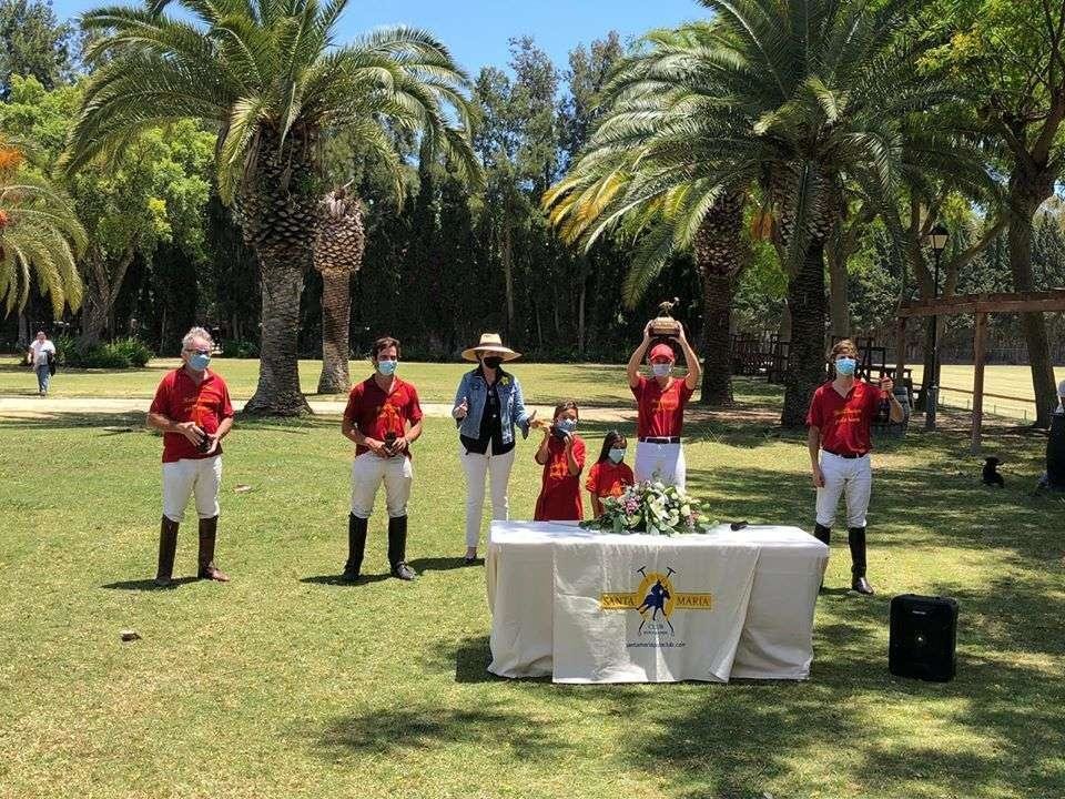 Memorial Conde de la Maza