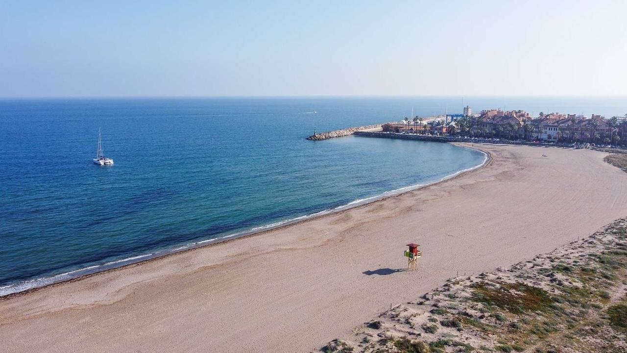 Playa de Torreguadiaro