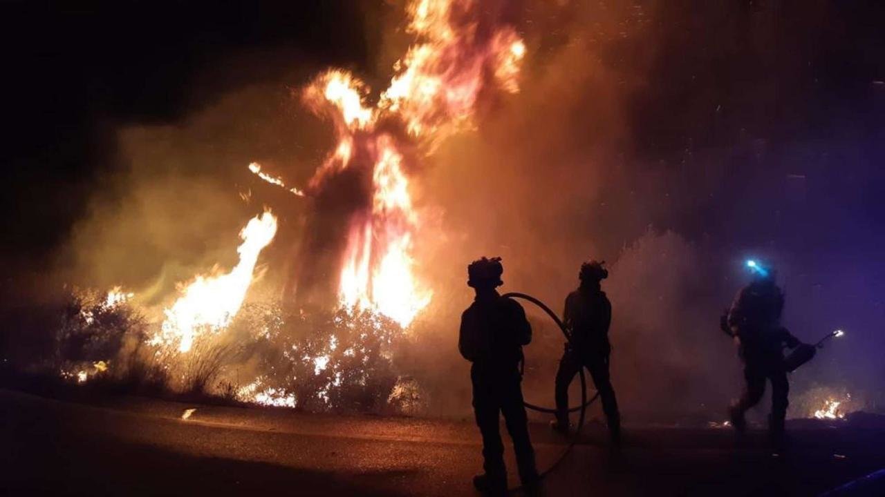 Incendio en Sierra del Arca