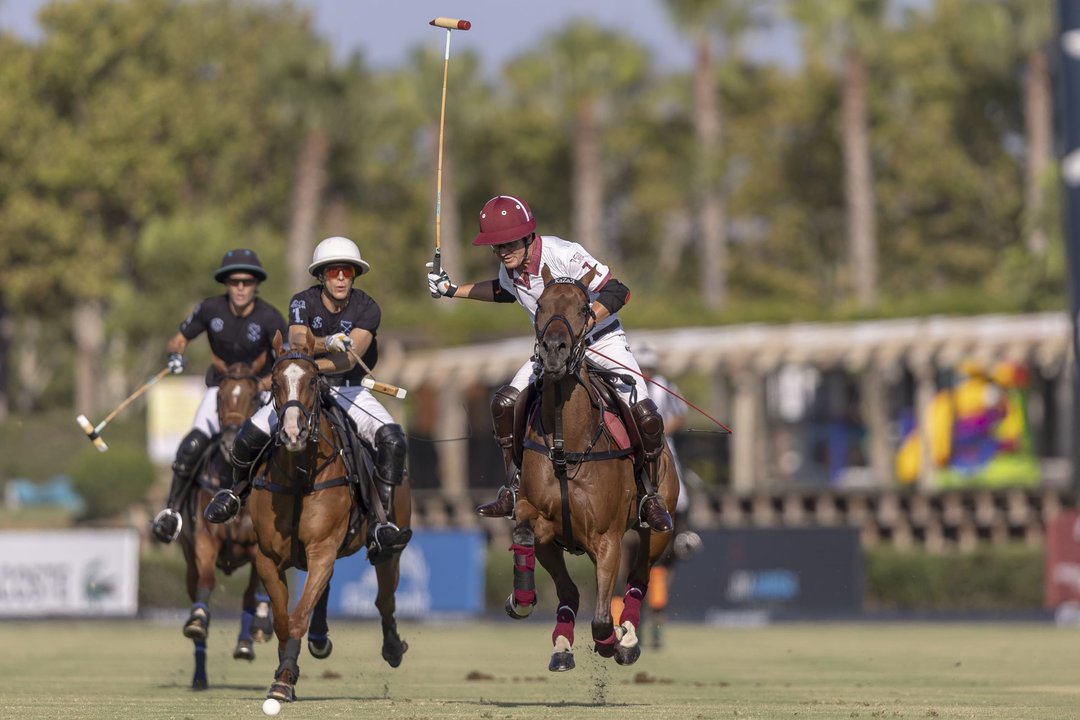 Robert Strom & Sebastien Aguettant - KAZAK vs. SAINTE MESME. Photo Credit MATIAS CALLEJO