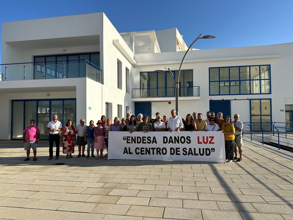 Protesta Edificio Torreguadiaro