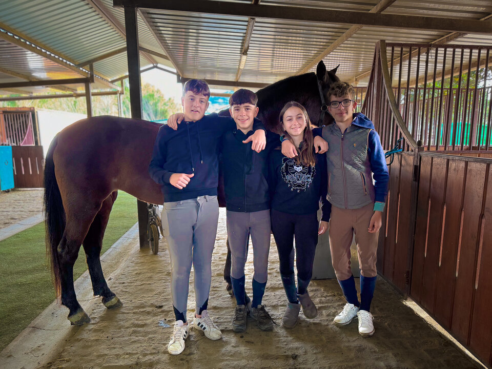 Alex, Curro, Chiara y Pancho en Dressage Sotogrande